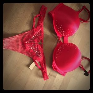 Victoria’s Secret Bra and Panty